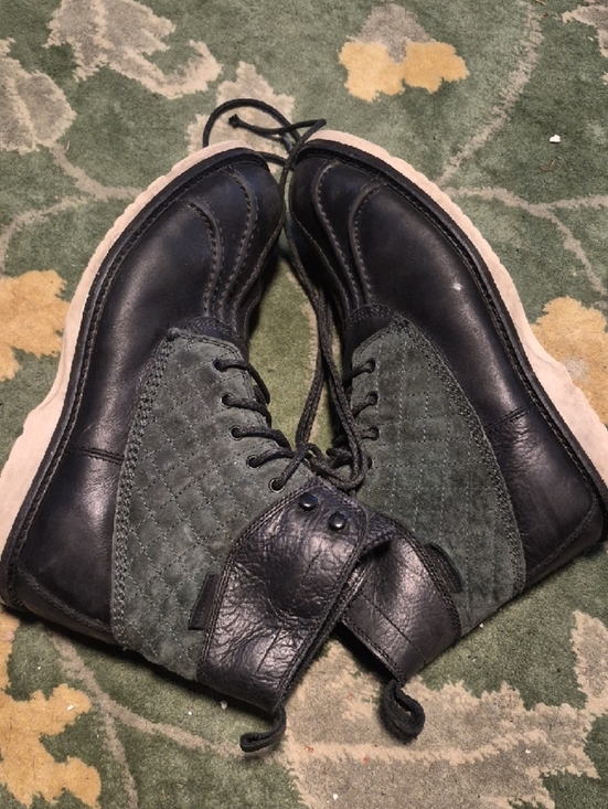 Wolverine Men\'s Black Quilted Lace-Up Boots
